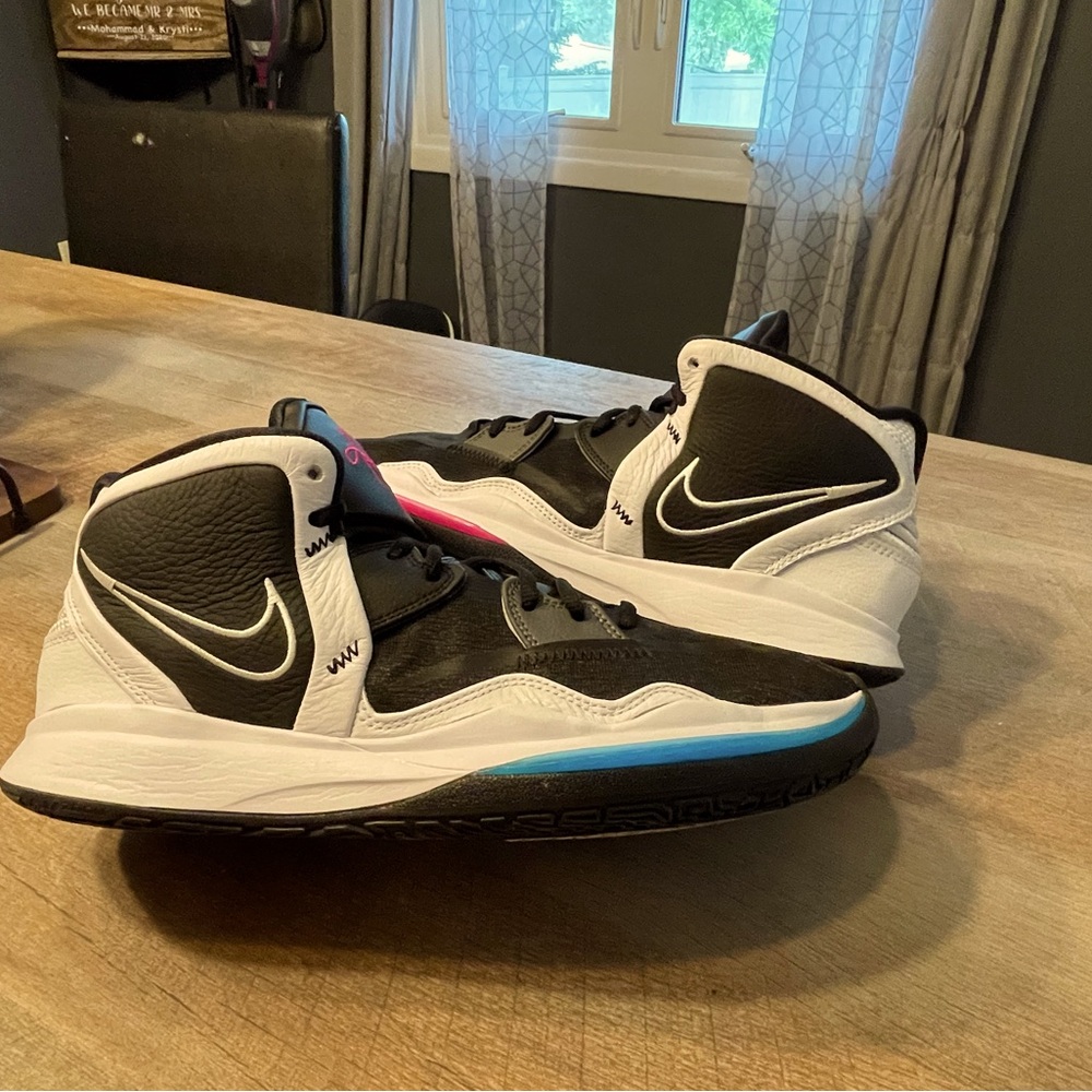 NIKE KYRIE IRVING 8 INFINITY SIZE 12 BASKETBALL SHOES